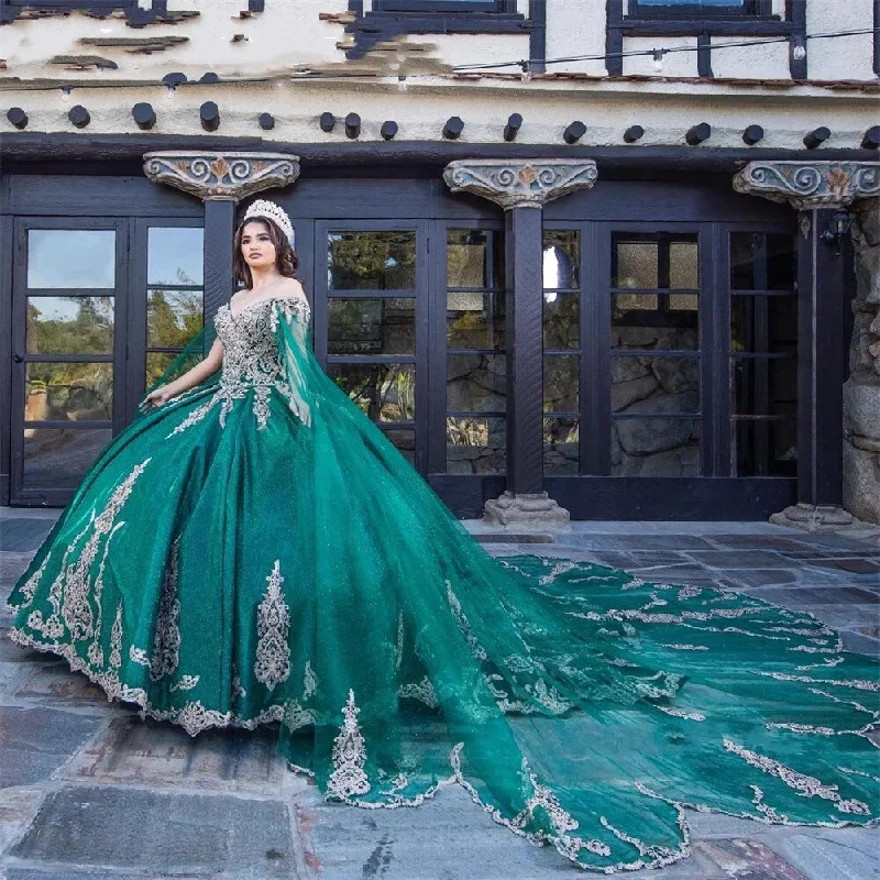 Hunter Green Off The Shoulder Quinceanera Dresses 2024 Appliques Birthday Party Gowns With Cape Pageant Graduation Sweet 16