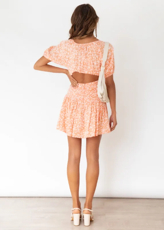 latiana-dress-peach-flowers